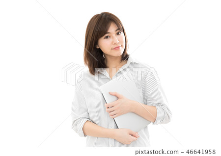 Young woman laptop 46641958
