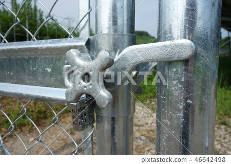 柵欄門 46642498