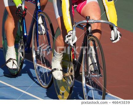 Bicycle Race Up Girls Girls Bicycle Race Track Competition Bicycle Race Up Girls Girls Bicycle Race Track Competition 46643839