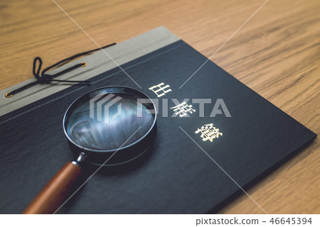 magnifying glass, magnifier, loupe 46645394