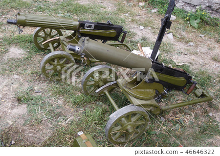Maxim Gun Maxim Gun 46646322
