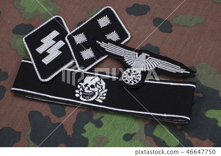 WW2 German Waffen-SS military insignia  46647750