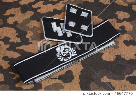 WW2 German Waffen-SS military insignia  46647770