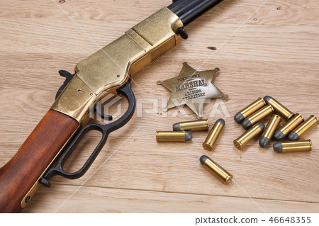 Wild west period repeating rifle with ammunition Wild west period repeating rifle with ammunition 46648355