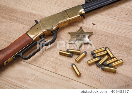 Wild west period repeating rifle with ammunition Wild west period repeating rifle with ammunition 46648357
