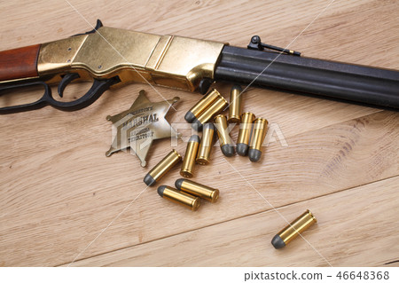 Wild west period repeating rifle with ammunition Wild west period repeating rifle with ammunition 46648368
