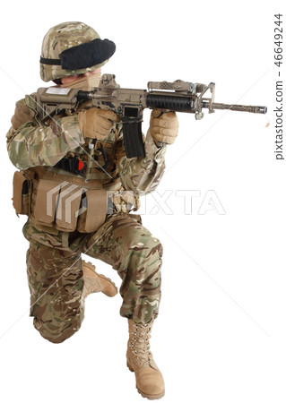 soldier with assault rifle on white background soldier with assault rifle on white background 46649244