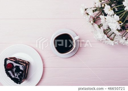 Floral composition piece chocolate Floral composition piece chocolate 46650721