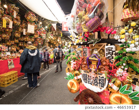 Caterpillar of Asakusa Eagle Shrine Caterpillar of Asakusa Eagle Shrine 46653917
