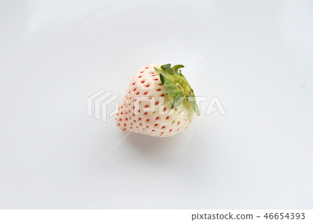 White strawberry White strawberry 46654393
