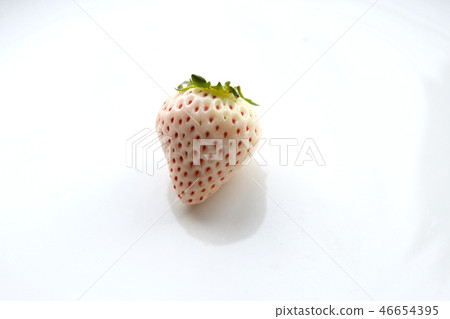 白色的草莓 46654395