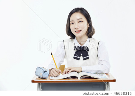 中學生,高中生,學生,教育 中學生,高中生,學生,教育 46658315