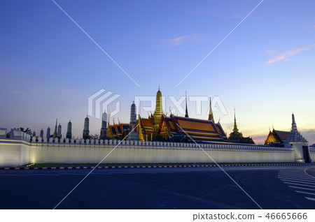 The Grand Palace and Wat Phrasrirattana Sasadaram. The Grand Palace and Wat Phrasrirattana Sasadaram. 46665666