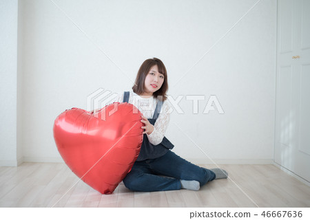 Valentine · love · gift · female 46667636