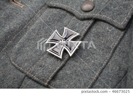 nazi german award Iron Cross on uniform 46673025