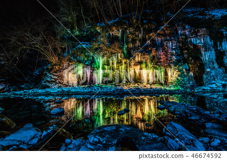 "Ice pillar of thirty hammer of Saitama prefecture" Saitama prefecture Chichibu ice crown of three hammer "Ice pillar of thirty hammer of Saitama prefecture" Saitama prefecture Chichibu ice crown of three hammer 46674592