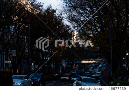 在Shisatsu下午在東京表參道的交通堵塞 46677289