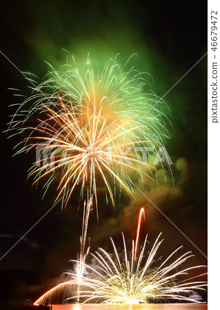 Fireworks over Lake Ashinoko 46679472