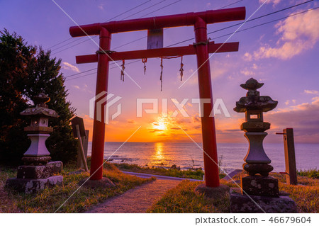 Sunset over the Torii (Chiba Tateyama) 46679604