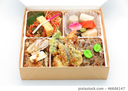 Catered lunchbox 46686147