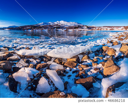 Winter Norway lake Winter Norway lake 46686218