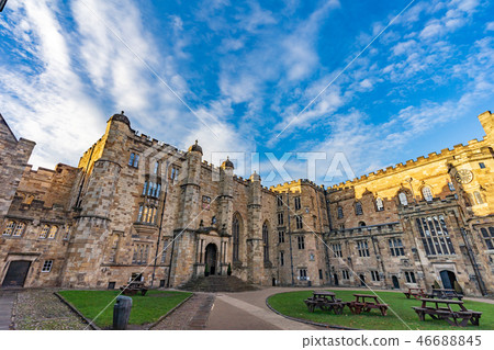 達勒姆城堡在達勒姆,英國和達勒姆城堡在大教堂裡 達勒姆城堡在達勒姆,英國和達勒姆城堡在大教堂裡 46688845