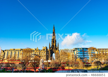 Scott Monument in the Old Town and New Town of Edinburgh, Scotland, England Scott Monument in the Old Town and New Town of Edinburgh, Scotland, England 46688851