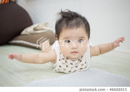 一個說謊的嬰兒 46688915