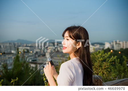 vixen, midinette, Woman 46689978