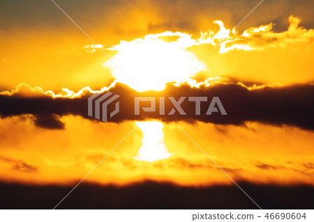 Orange morning glow Orange morning glow 46690604