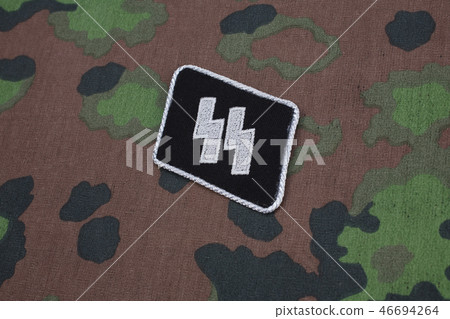 WW2 German Waffen-SS military insignia  46694264