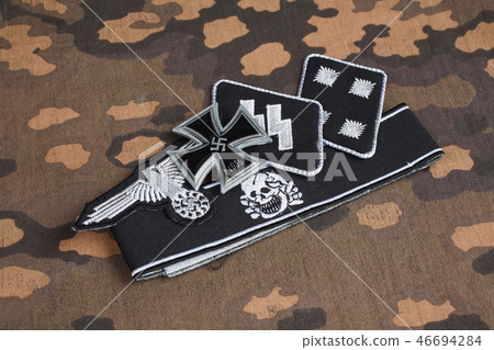 WW2 German Waffen-SS military insignia  46694284