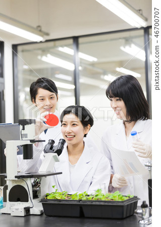研究實驗室 開發實驗室 臨床測試 生物技術 研究實驗室 開發實驗室 臨床測試 生物技術 46700707