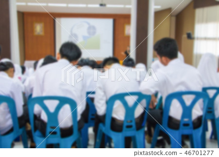 blur of student seminar in the lecture room blur of student seminar in the lecture room 46701277