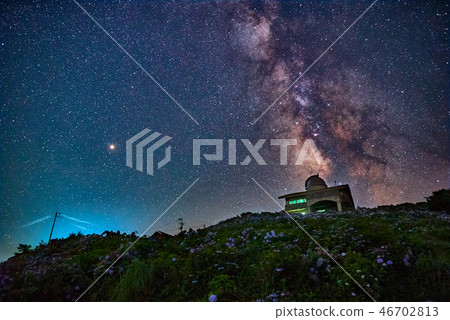 Observatory and Milky Way in Okawara Kogen (Sanakawachi Village, Totoshima Prefecture) 46702813