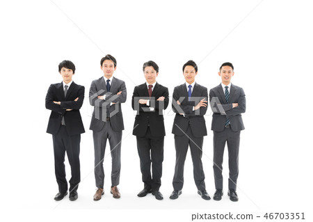 多個商人雙臂交叉 46703351