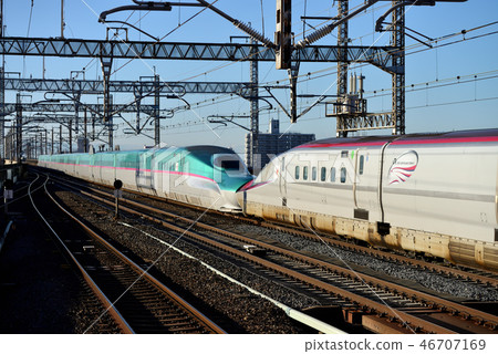 秋田新幹線E6系列Z5陣型小町E5系列隼鳥 46707169