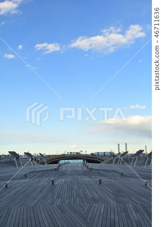 Yokohama-Otsanbashi 46711636