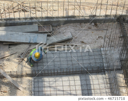 Beam reinforcement bar and form work 46715718