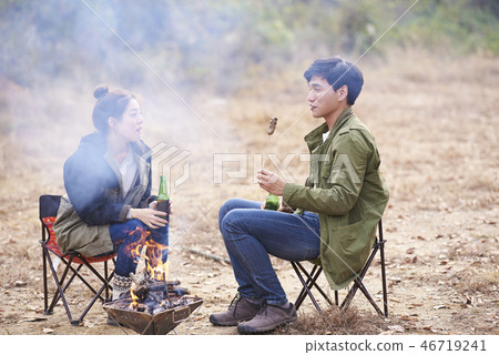Couple, Camping, Korean 46719241