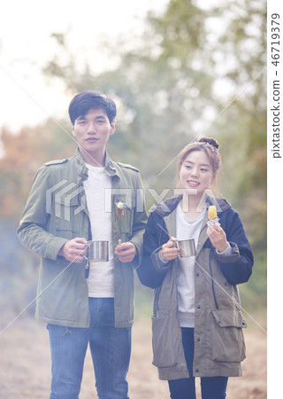 Couple, Camping, Korean 46719379