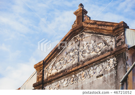 Old Colonial building in Sakon Nakhon, Thailand. 46721052