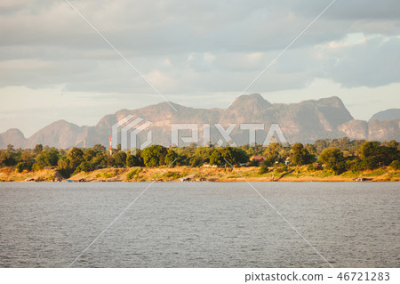 Mekhong river in the morning. Mekhong river in the morning. 46721283