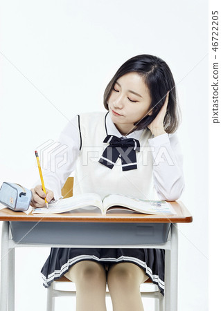 Middle school students, High school students, Students, Education 46722205