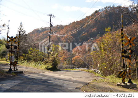 有廢線的平交道口的斷路器 46722225