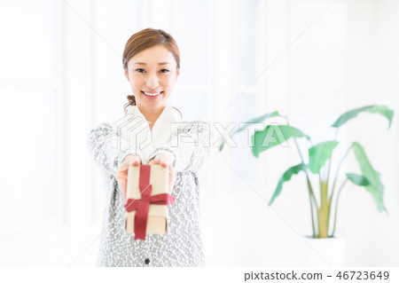 有禮物的女人 46723649