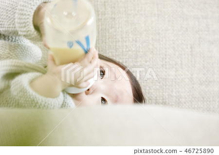 嬰兒，嬰兒，嬰兒，兒童，房子 46725890