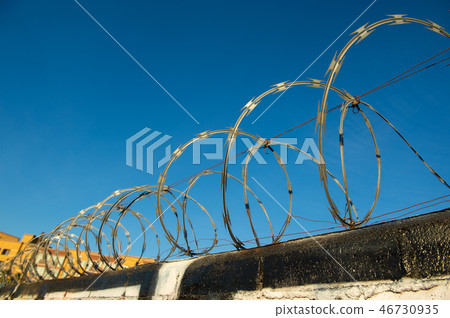 Togetoge fence which winds a tou Togetoge fence which winds a tou 46730935