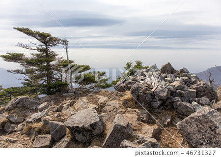 Hakkeigatake Peak 46731327