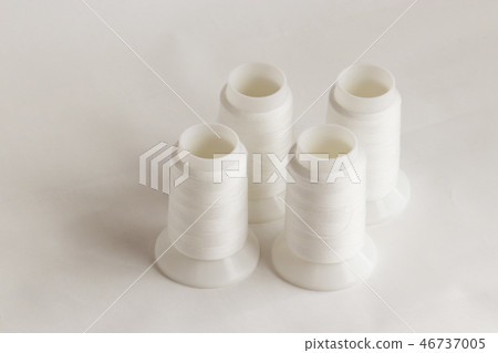 White thread for lock sewing machine White thread for lock sewing machine 46737005